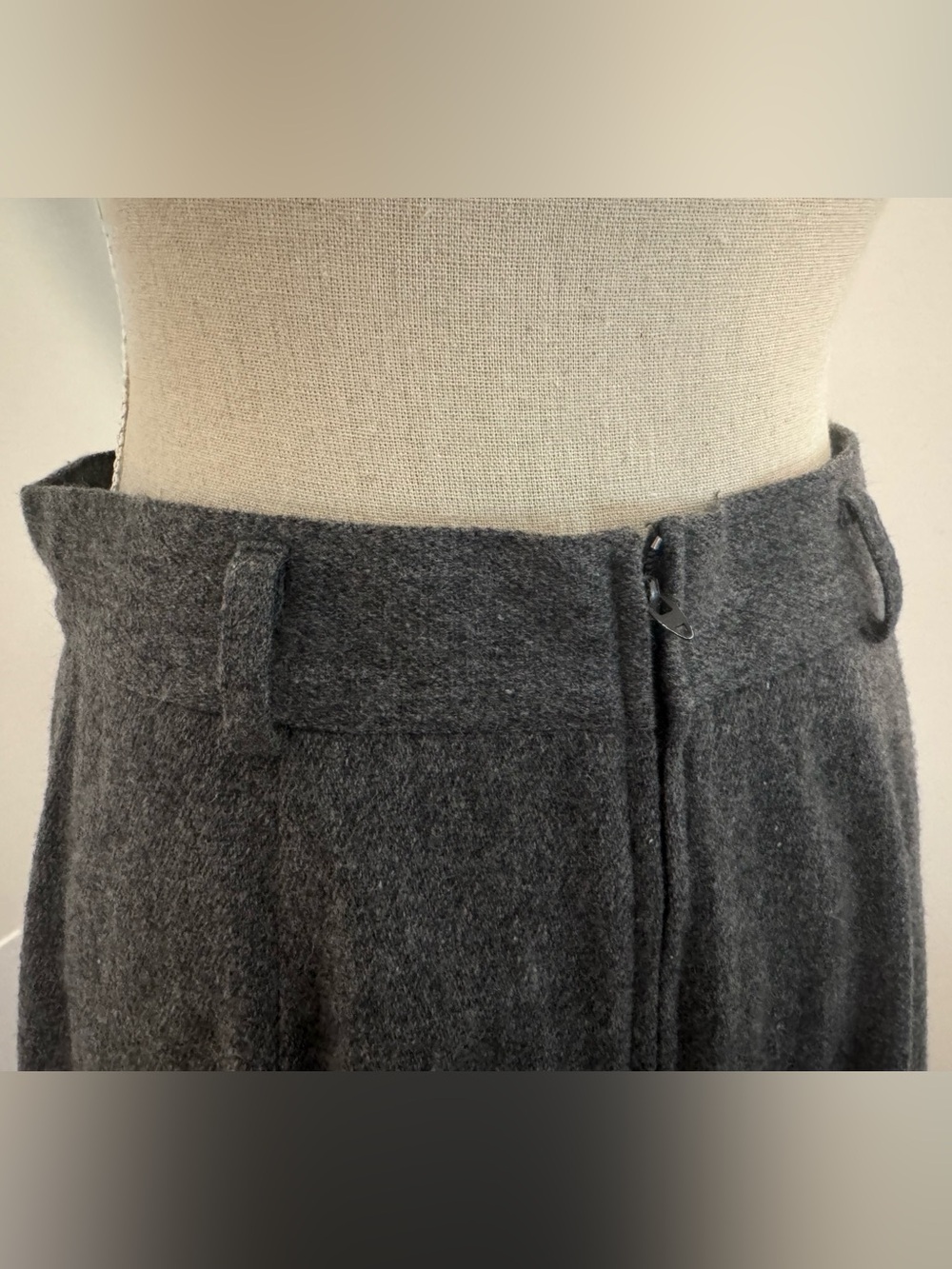 Norton McNaughton Grey Pencil Tea Length VTG Wool Skirt Size 12 - Picture 6 of 11